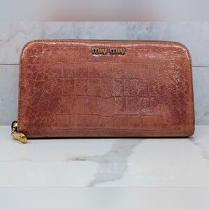 Miu Miu Pink Croc-Embossed Wallet
